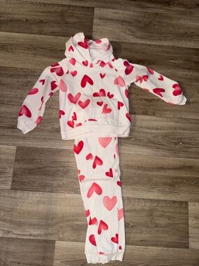 Girls White Hoodie & Jogger Set with Pink & Red Hearts